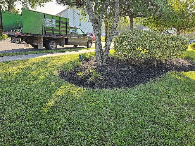 Active green Llc Lawn care & landscaping cover photo